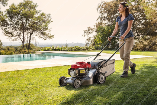 Газонокосилка бензиновая Honda HRG416C1PKEH