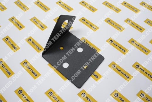 DN0081FG07 Кронштейн топливного фильтра